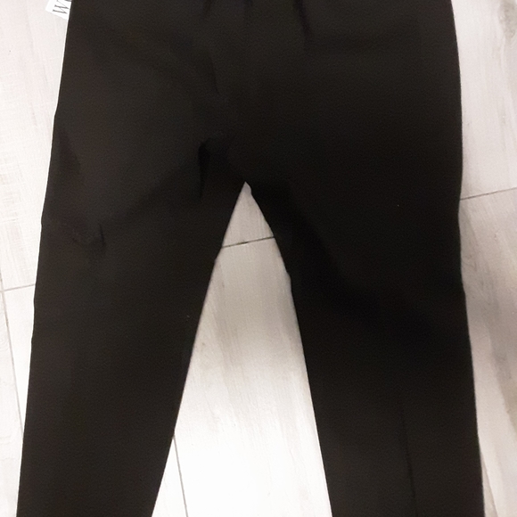Brand new pants with tags - Picture 3 of 4